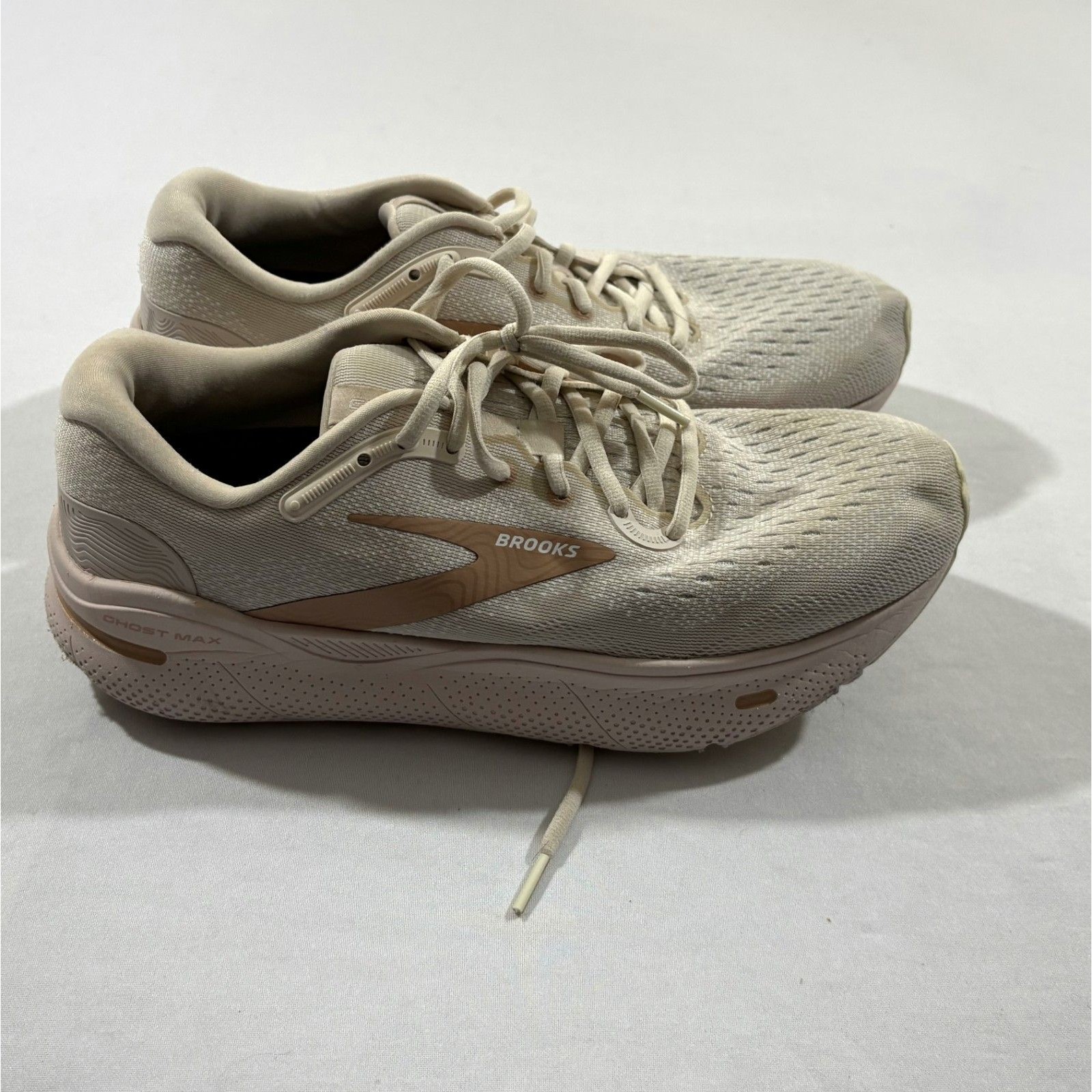 Brooks Ghost Max Womens Pink Crystal Grey/White/Tuscany Cushion Shoes Sz 11 B